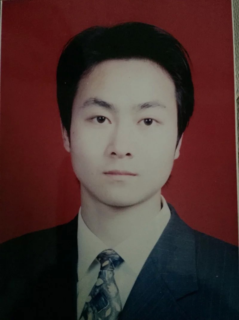 魏先生个人简历